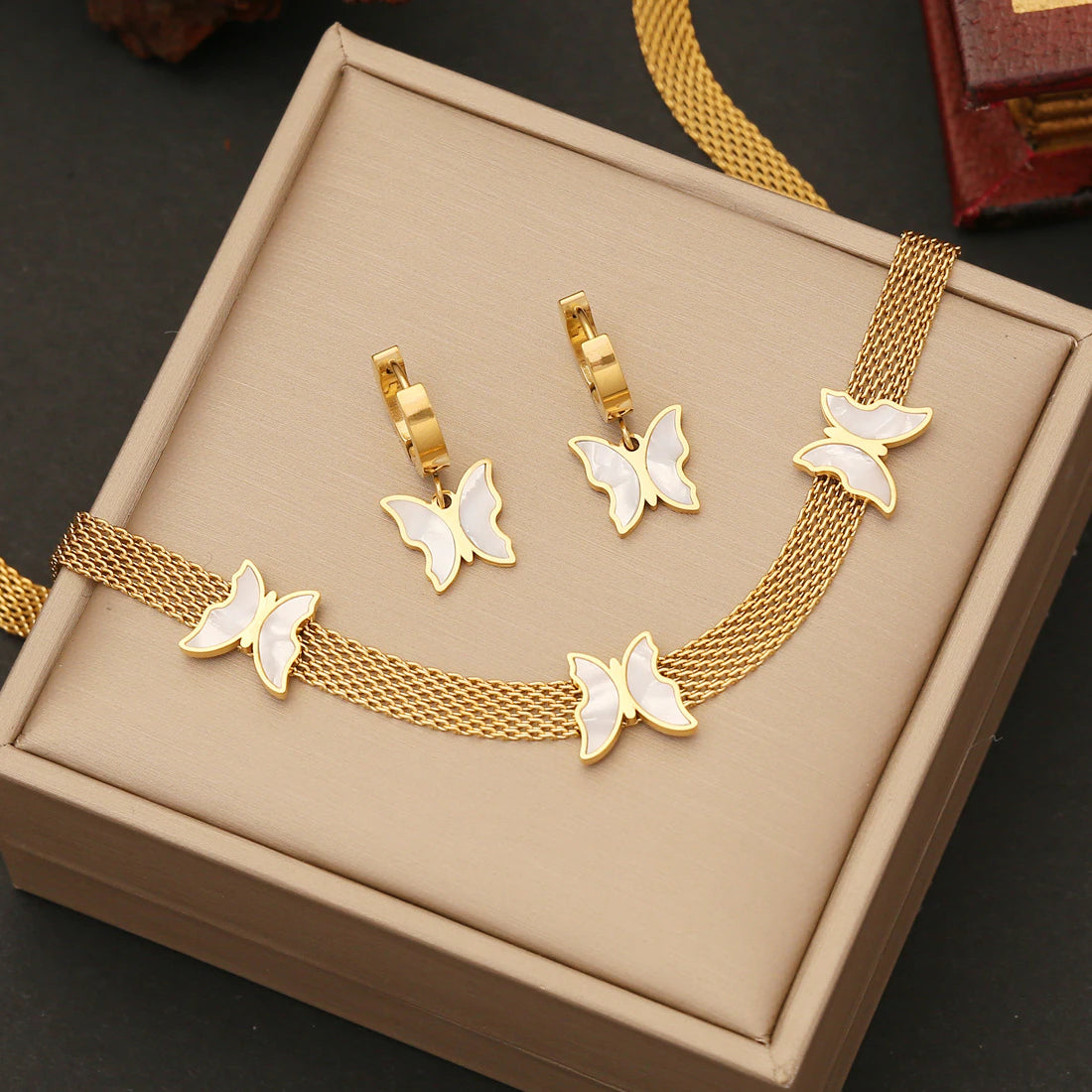 Conjunto de moscas de mantequilla